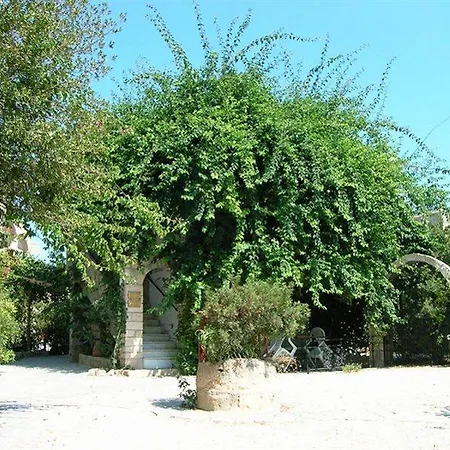 Nafsika Hotel